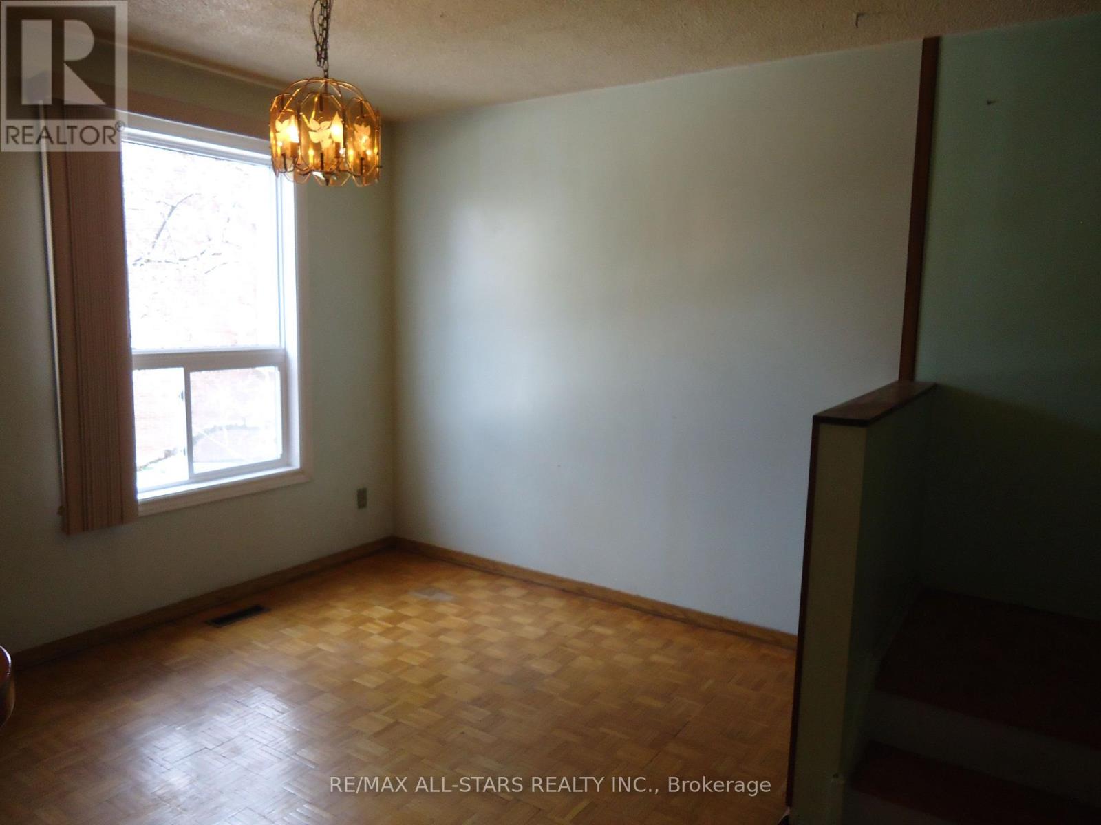 61 Eden Park Drive, Brampton, Ontario  L6T 3A5 - Photo 5 - W13027602