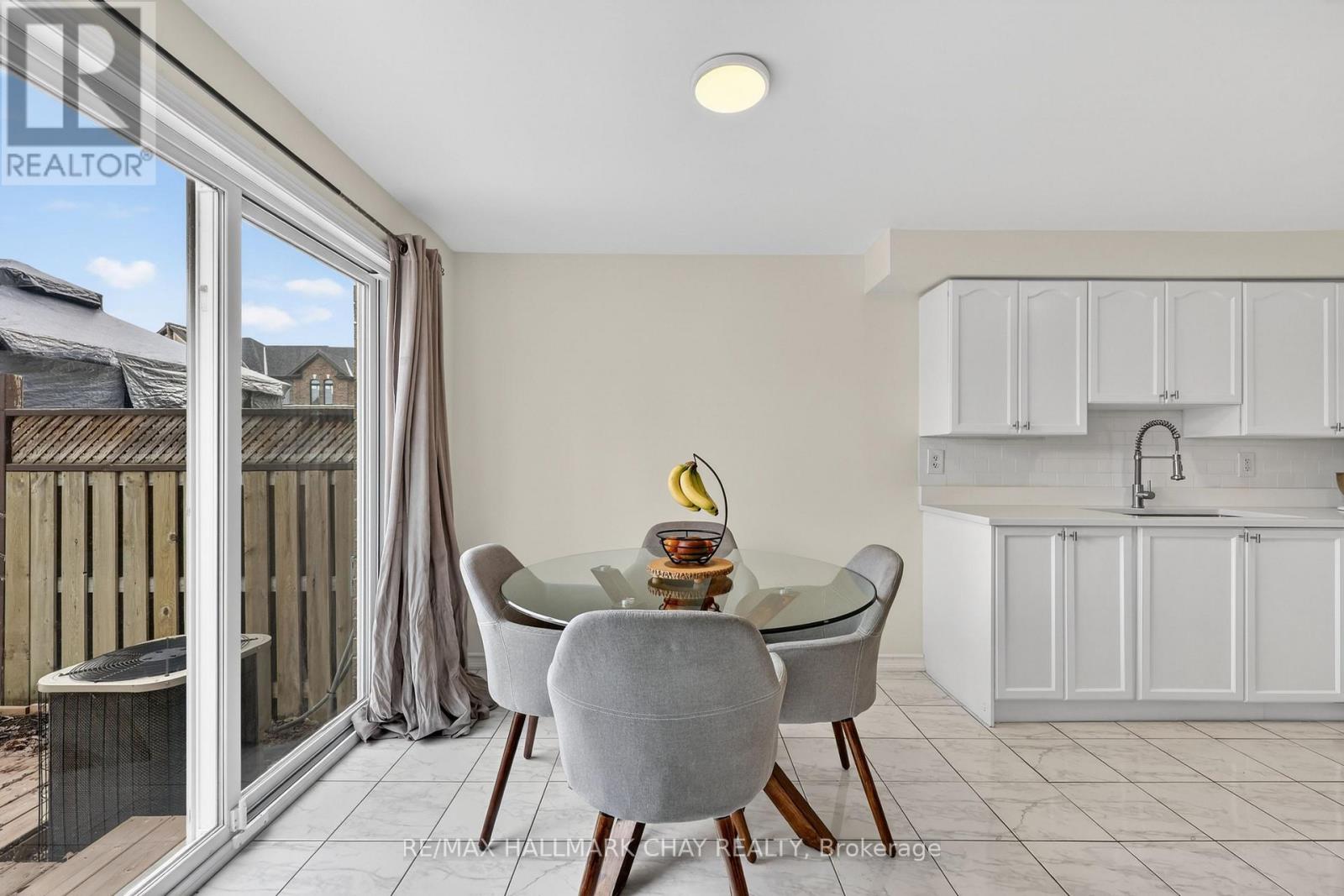 2057 Osbond Road, Innisfil, Ontario  L9S 0B6 - Photo 10 - N13055164