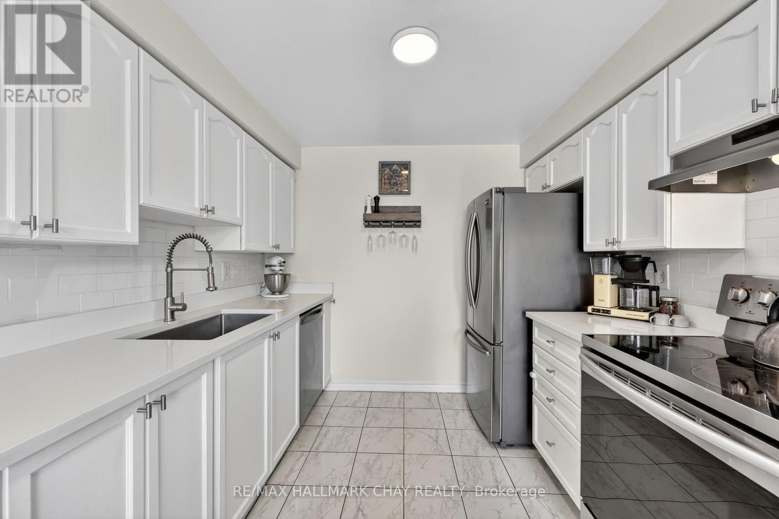 2057 Osbond Road, Innisfil, Ontario  L9S 0B6 - Photo 15 - N13055164