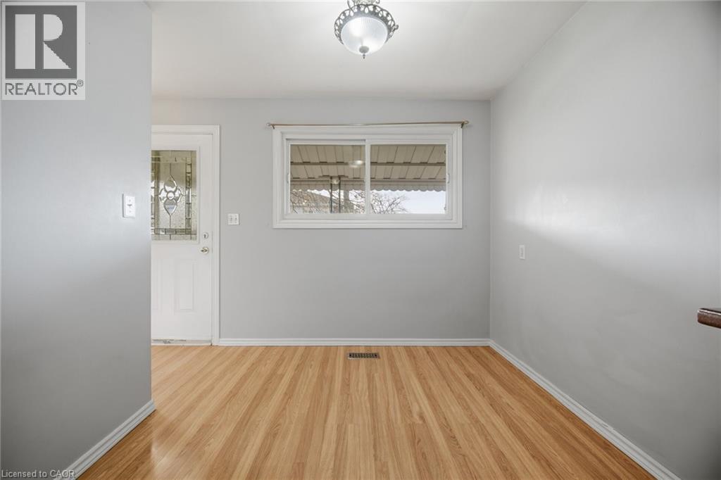 311 East 14th Street, Hamilton, Ontario  L9A 4C1 - Photo 12 - 40825056