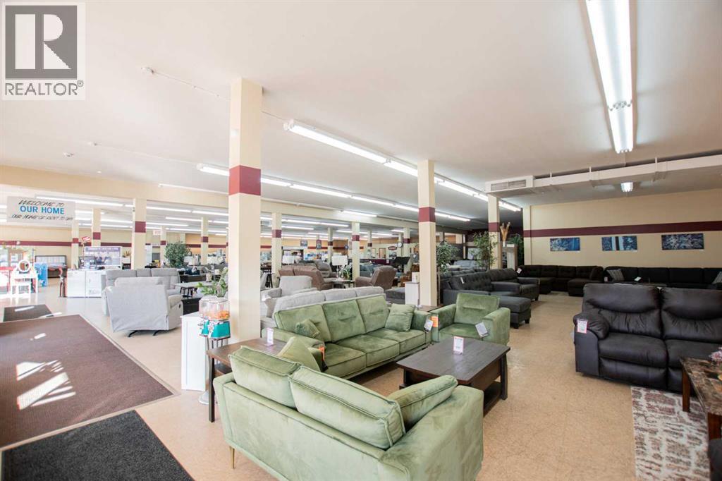 10012 100 Avenue, Grande Prairie, Alberta  T8V 0V3 - Photo 3 - A2157306