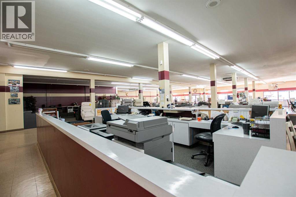 10012 100 Avenue, Grande Prairie, Alberta  T8V 0V3 - Photo 7 - A2157306