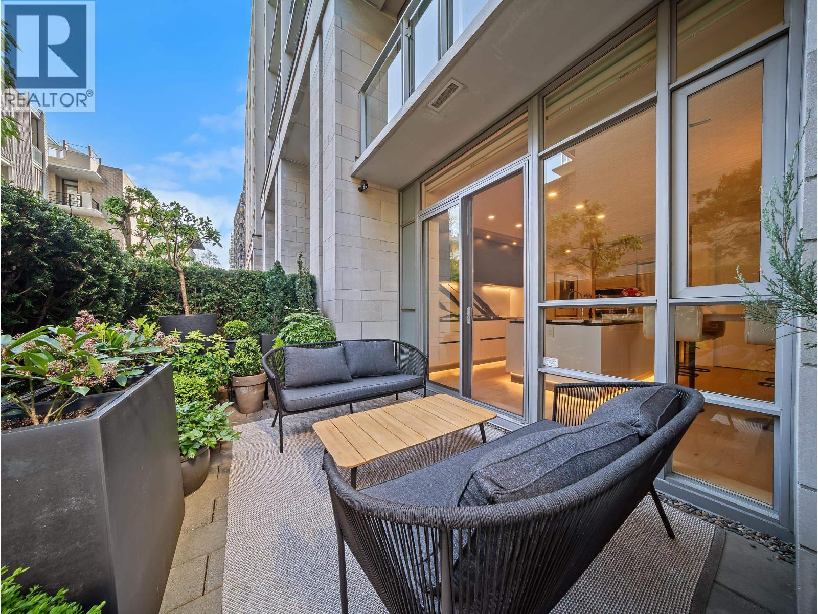 180 Athletes Way, Vancouver, British Columbia  V5Y 0B5 - Photo 25 - R3116794