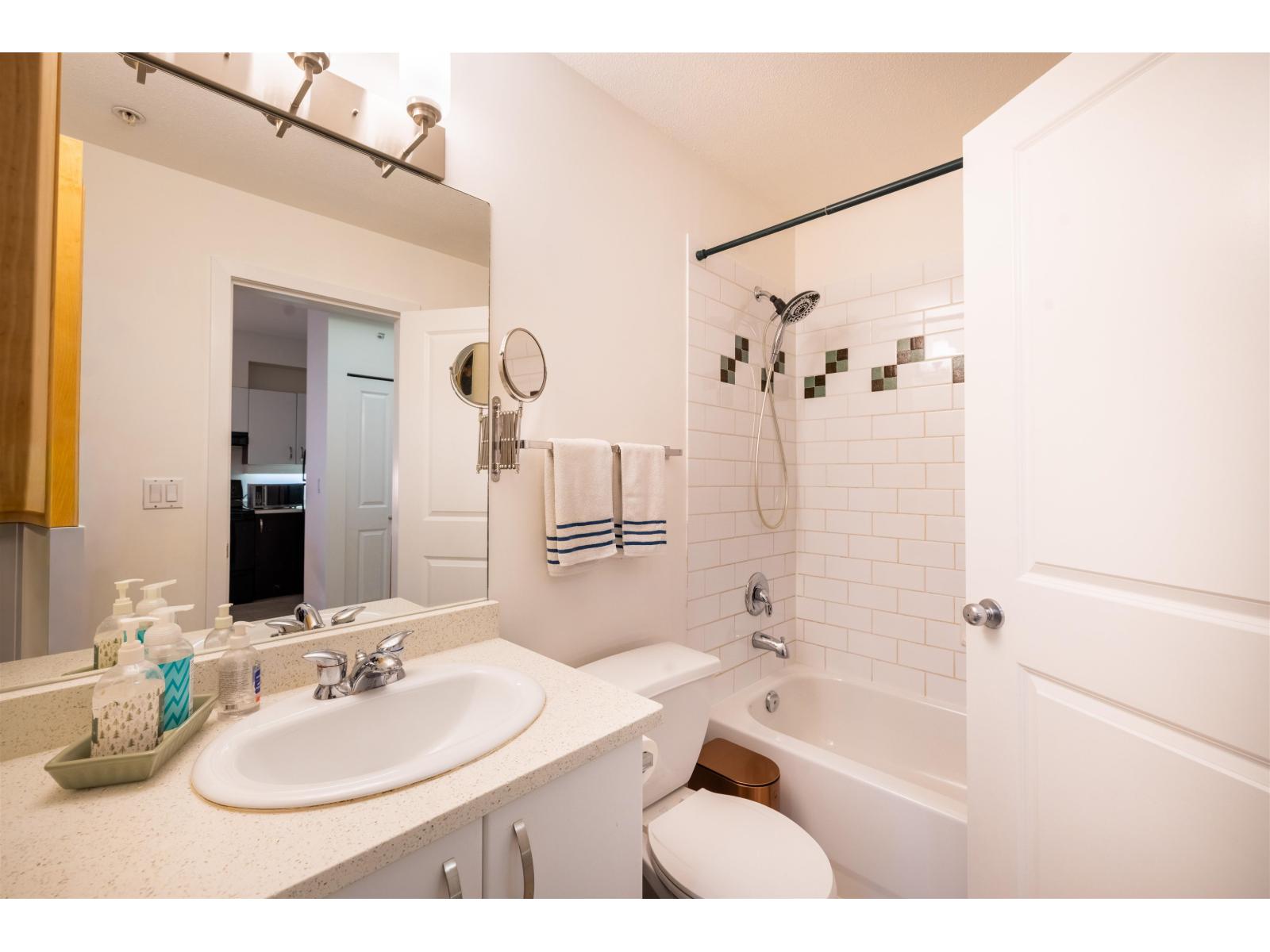 108 10866 City Parkway, Surrey, British Columbia  V3T 5W9 - Photo 17 - R3116984