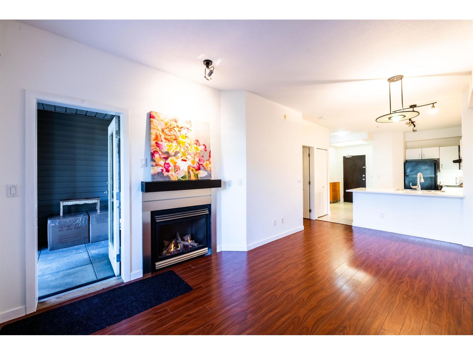 108 10866 City Parkway, Surrey, British Columbia  V3T 5W9 - Photo 7 - R3116984