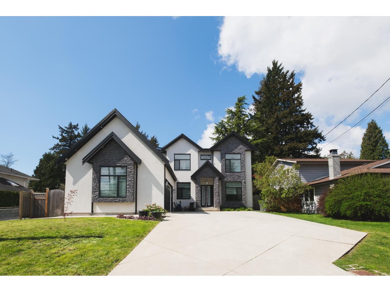 2211 154 STREET, surrey, British Columbia