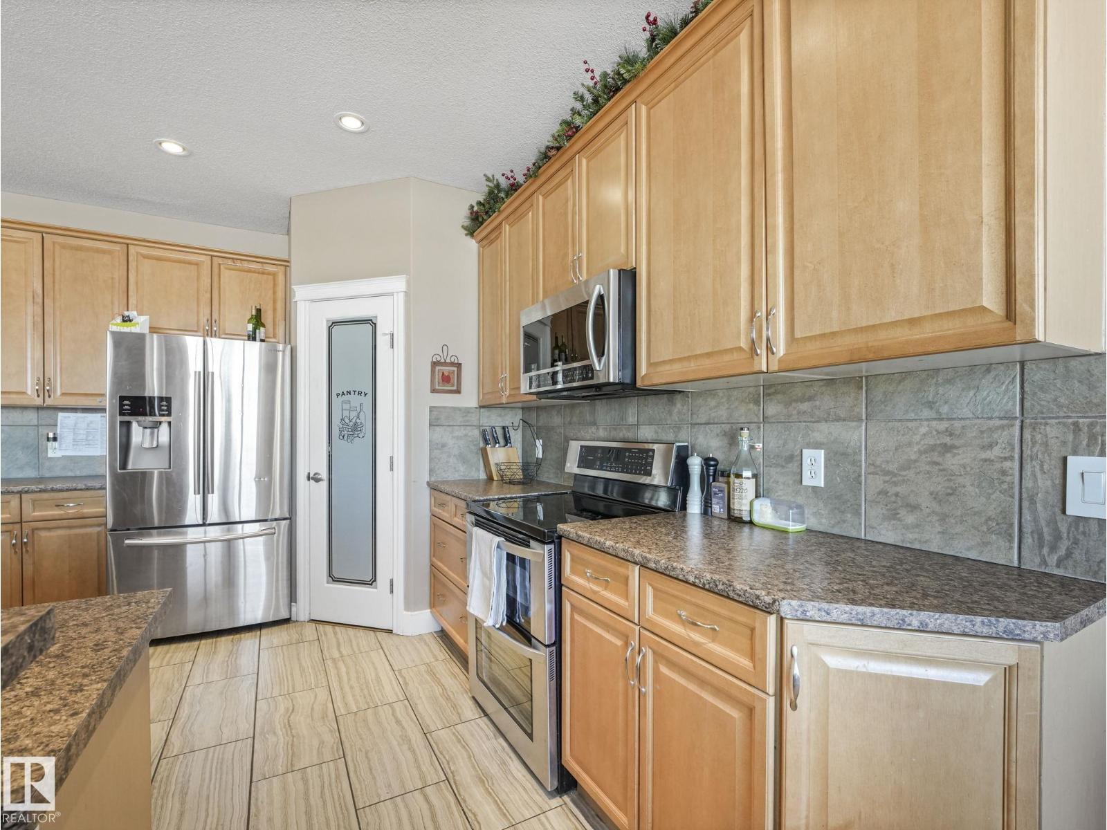 6210 53 Av, Beaumont, Alberta  T4X 1V4 - Photo 15 - E4484540