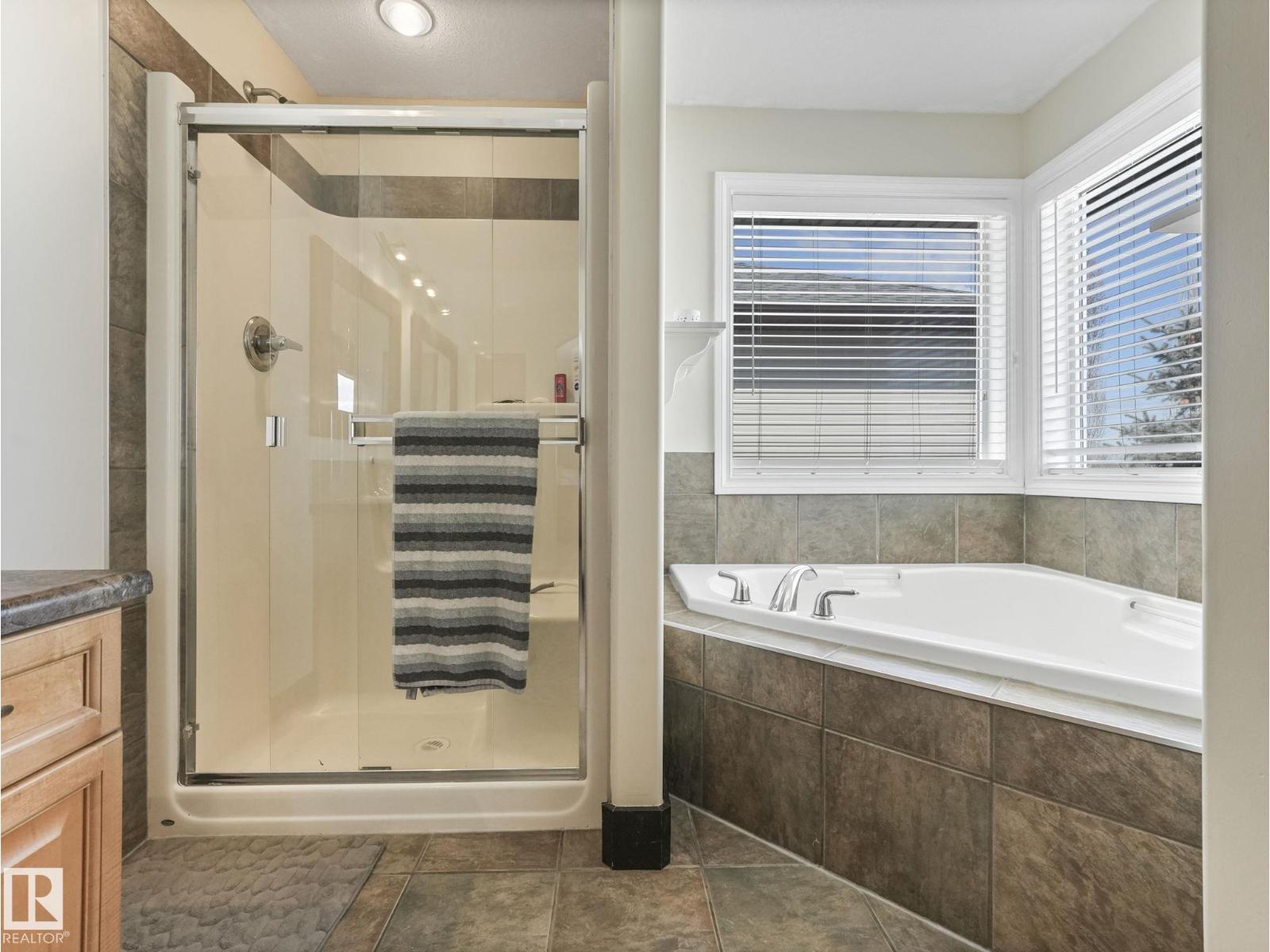 6210 53 Av, Beaumont, Alberta  T4X 1V4 - Photo 39 - E4484540