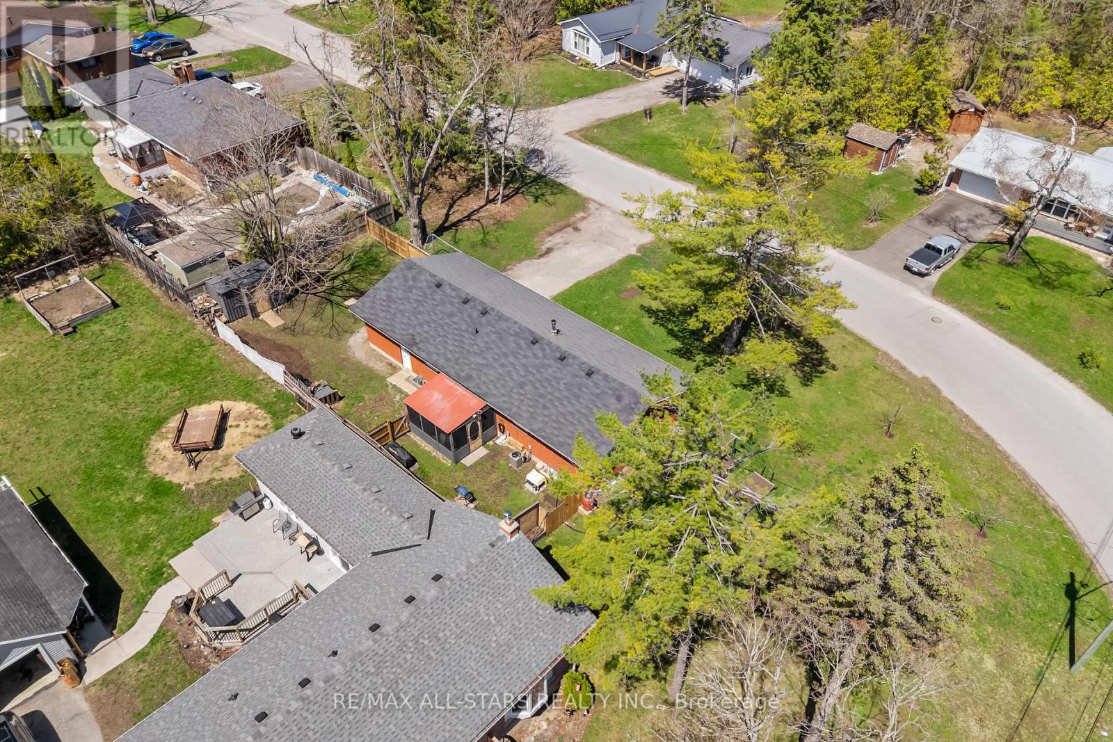 49 Kennedy Drive, Kawartha Lakes, Ontario  K0M 1N0 - Photo 2 - X12896206