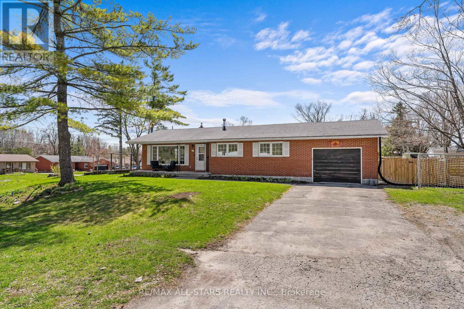 49 Kennedy Drive, Kawartha Lakes, Ontario  K0M 1N0 - Photo 37 - X12896206