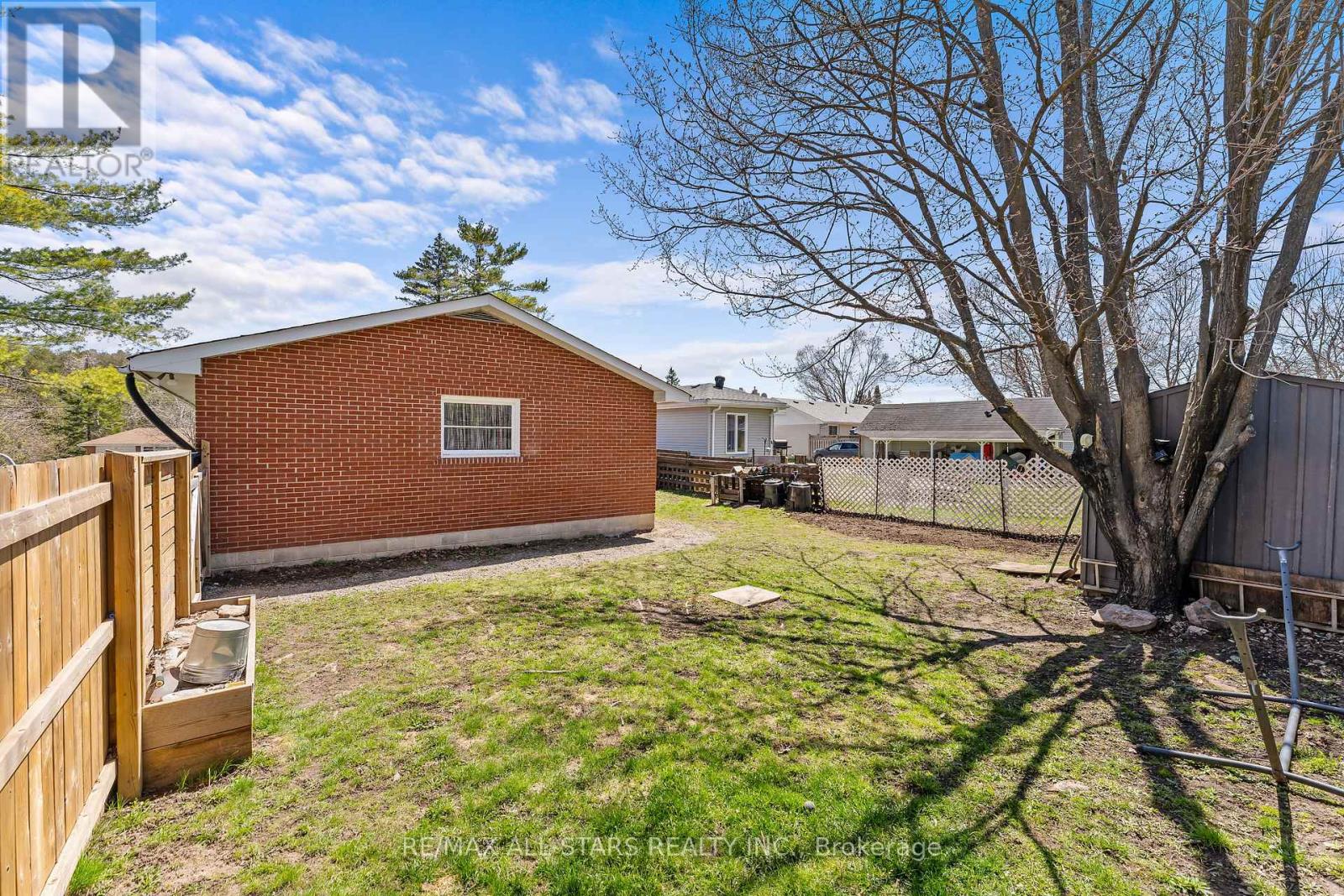 49 Kennedy Drive, Kawartha Lakes, Ontario  K0M 1N0 - Photo 41 - X12896206