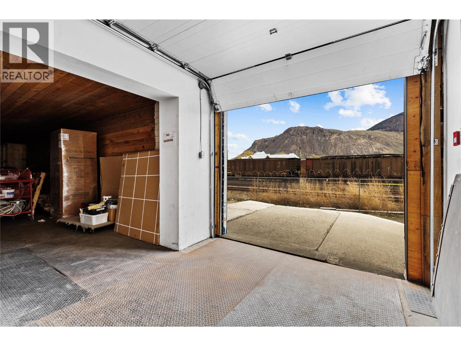 986 Victoria Street Unit# A/b, Kamloops, British Columbia  V2C 2B9 - Photo 15 - 10385239