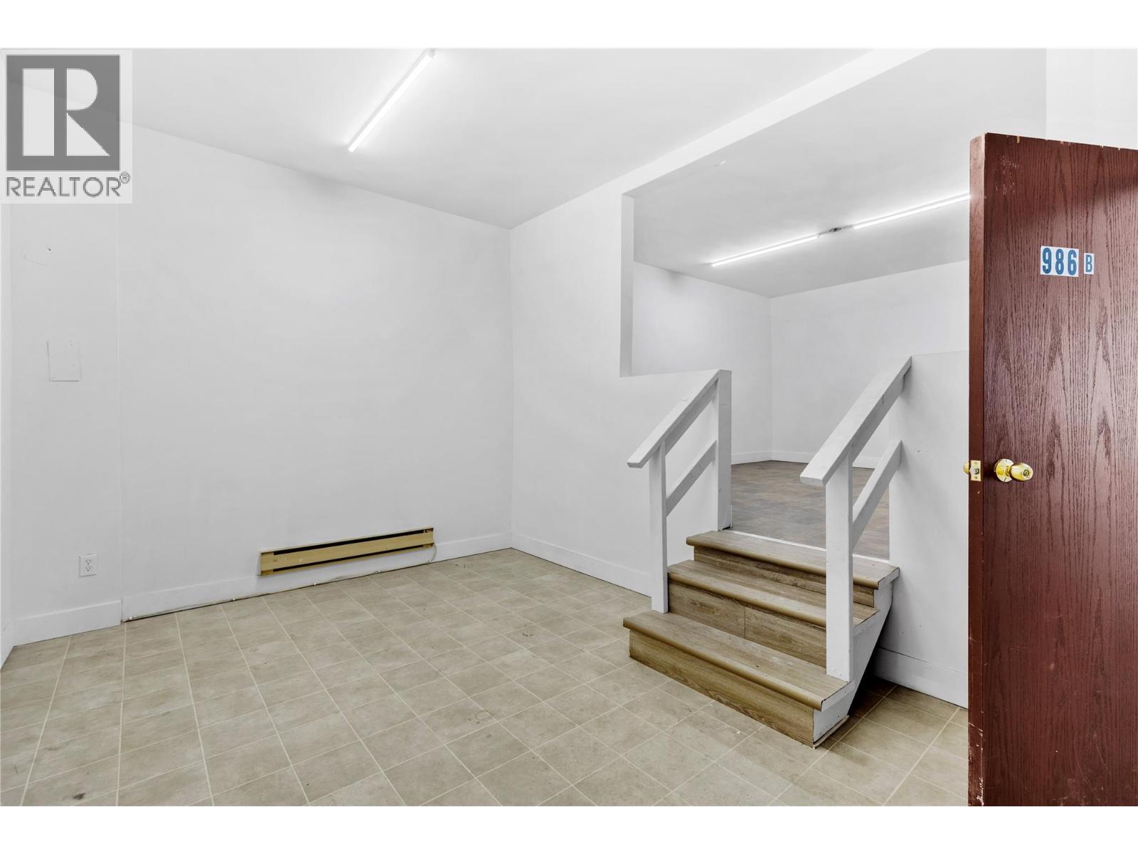 986 Victoria Street Unit# A/b, Kamloops, British Columbia  V2C 2B9 - Photo 8 - 10385239