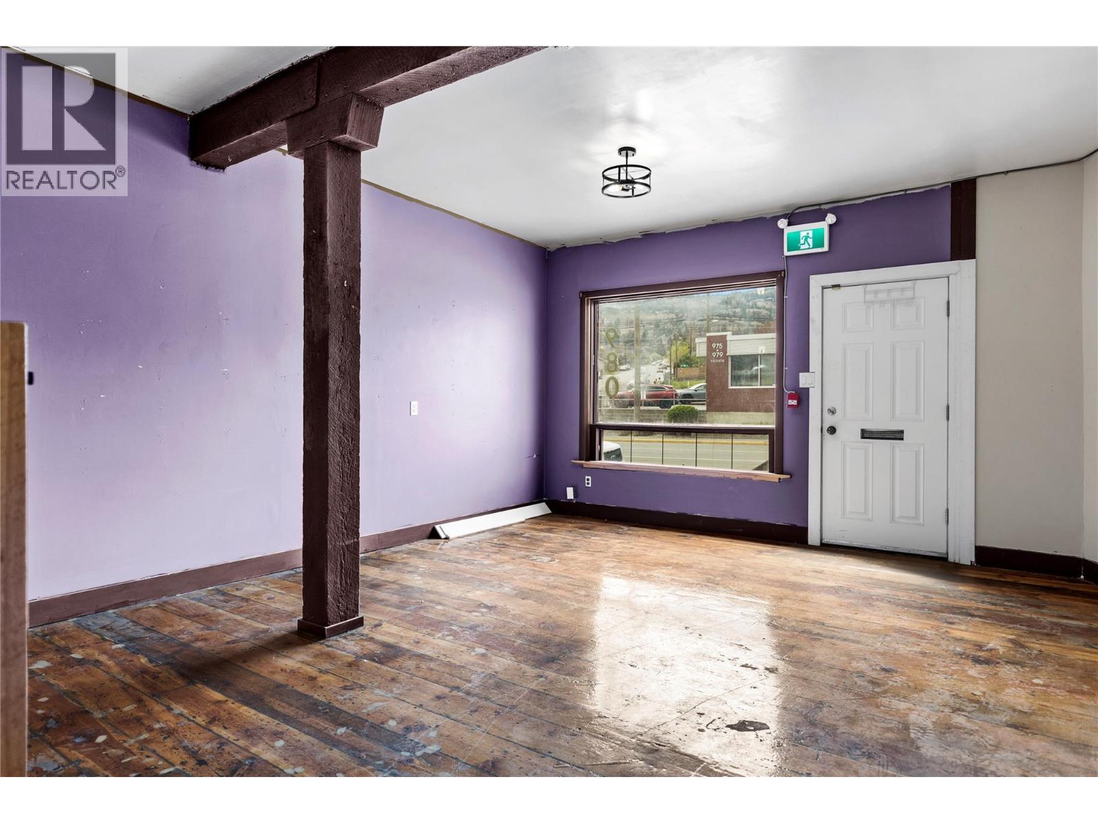 980 Victoria Street, Kamloops, British Columbia  V2C 2B9 - Photo 2 - 10385207