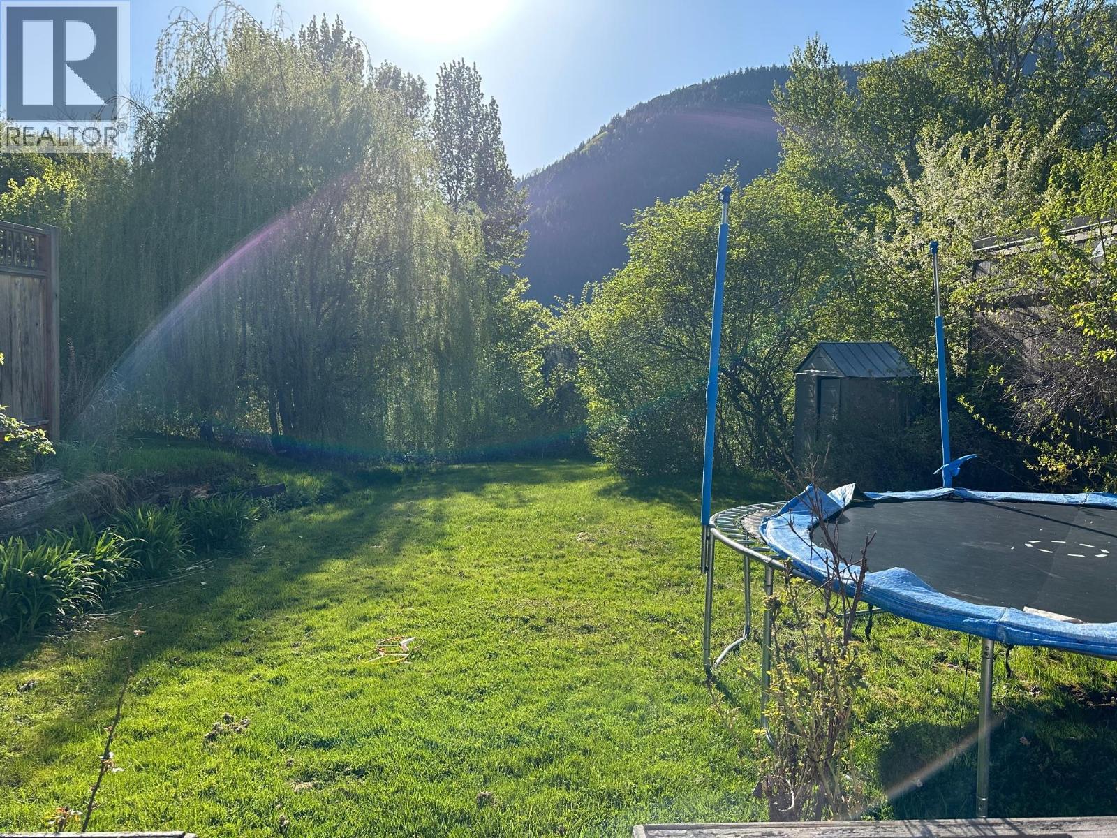 609 Second Street, Nelson, British Columbia  V1L 2L7 - Photo 18 - 10385161