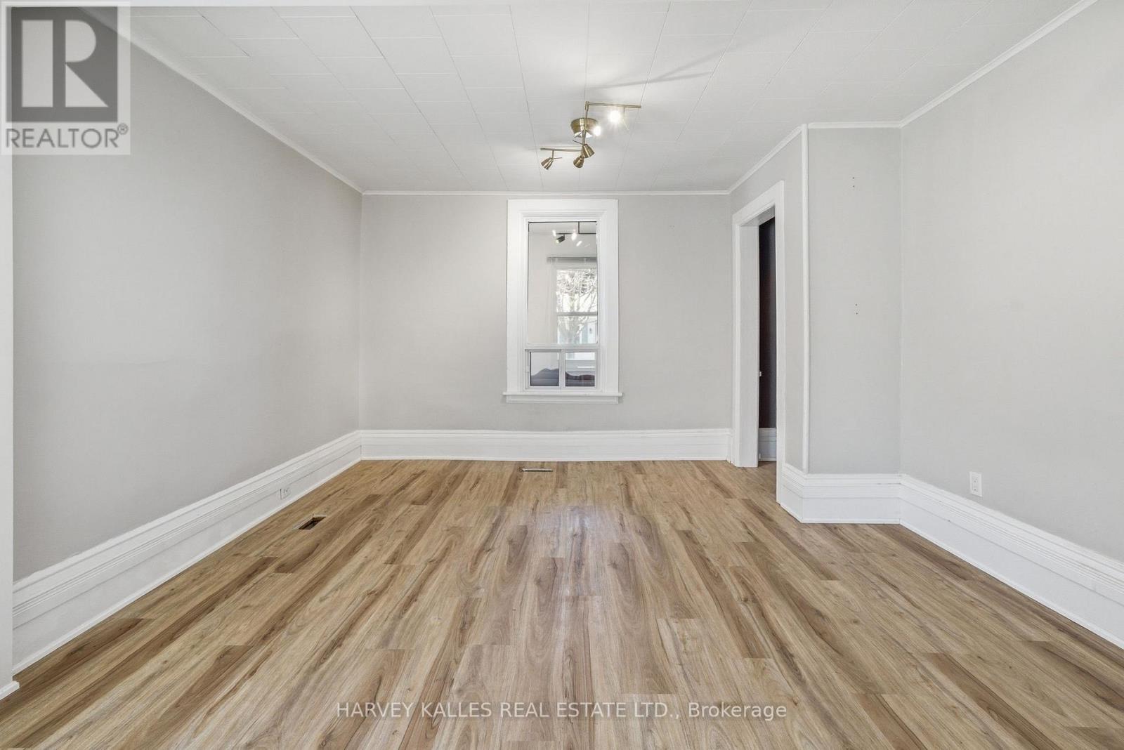 7-9 Spring Street, Prince Edward County, Ontario  K0K 2T0 - Photo 10 - X13055218