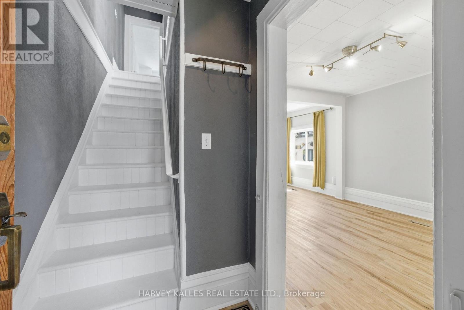 7-9 Spring Street, Prince Edward County, Ontario  K0K 2T0 - Photo 7 - X13055218