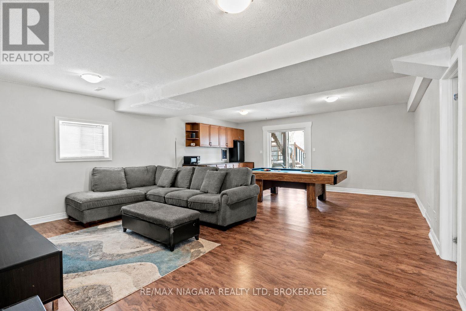 7852 Charnwood Avenue, Niagara Falls, Ontario  L2H 3E2 - Photo 18 - X12983122