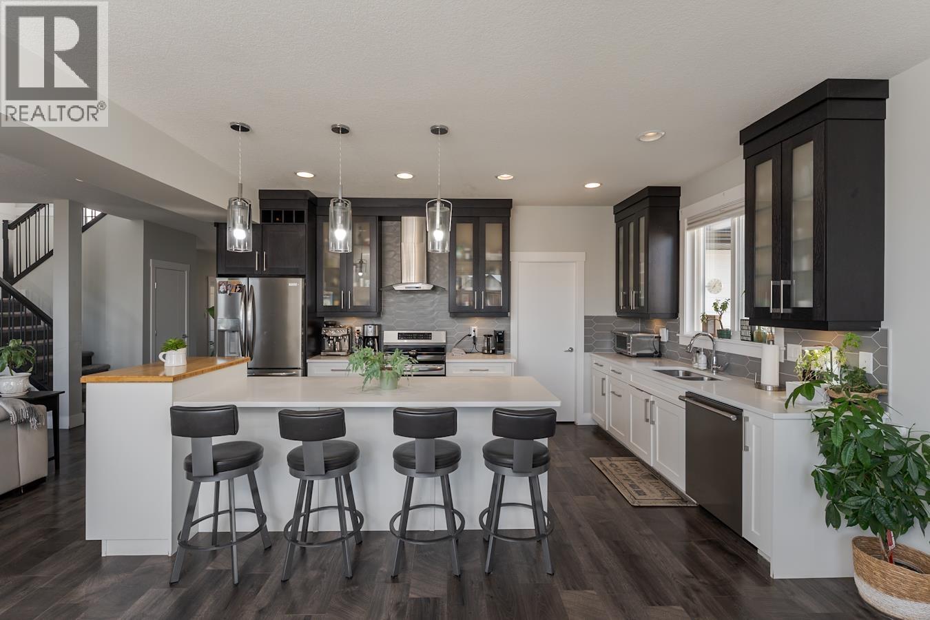 2478-2480 Carmichael Place, Prince George, British Columbia  V2N 0B9 - Photo 2 - R3116848