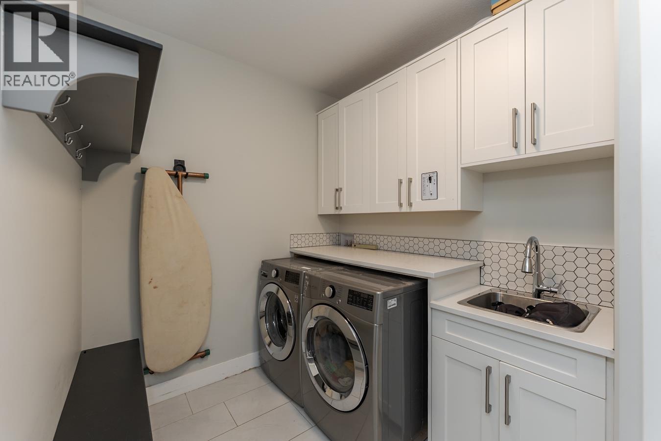 2478-2480 Carmichael Place, Prince George, British Columbia  V2N 0B9 - Photo 31 - R3116848