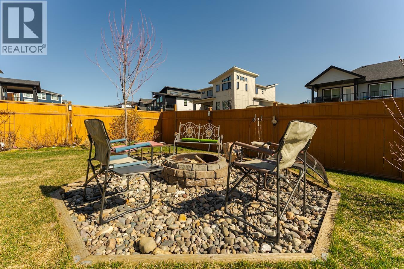 2478-2480 Carmichael Place, Prince George, British Columbia  V2N 0B9 - Photo 38 - R3116848