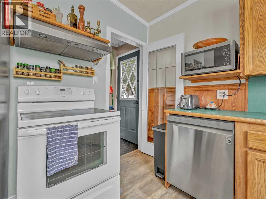 161 Burns Crescent Nw, Medicine Hat, Alberta  T1A 6W2 - Photo 17 - A2305536