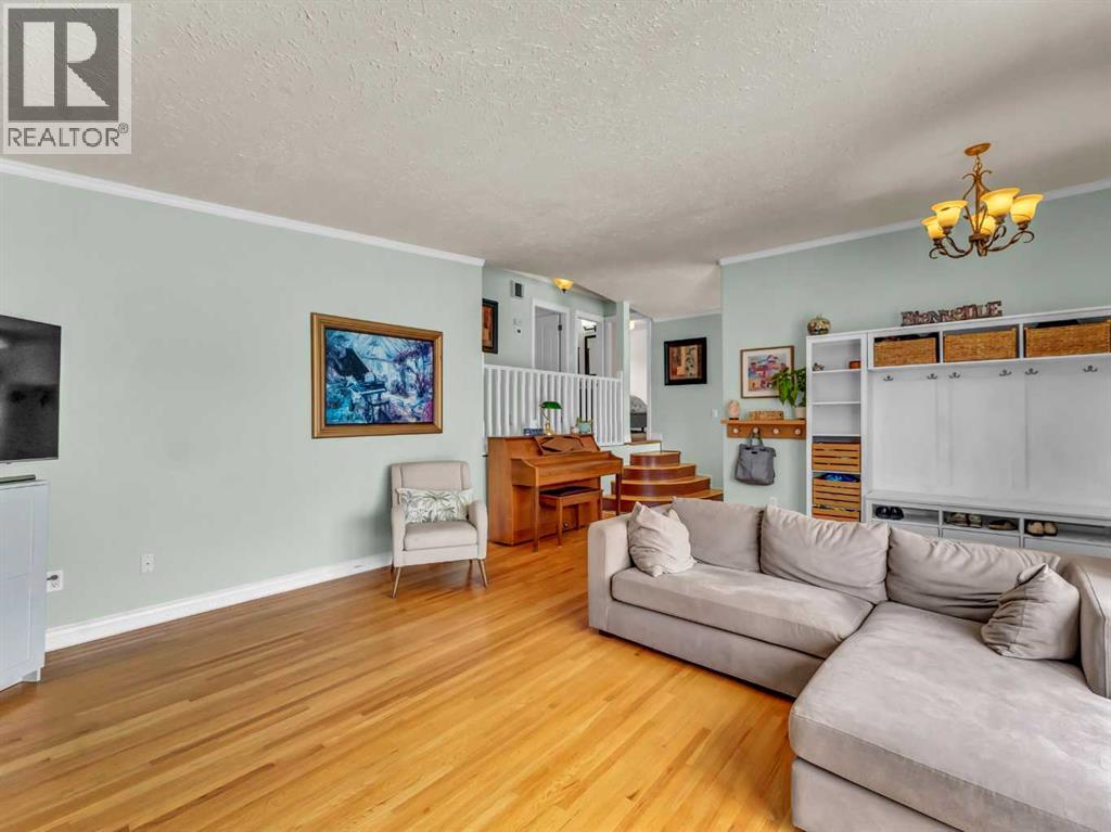 161 Burns Crescent Nw, Medicine Hat, Alberta  T1A 6W2 - Photo 9 - A2305536