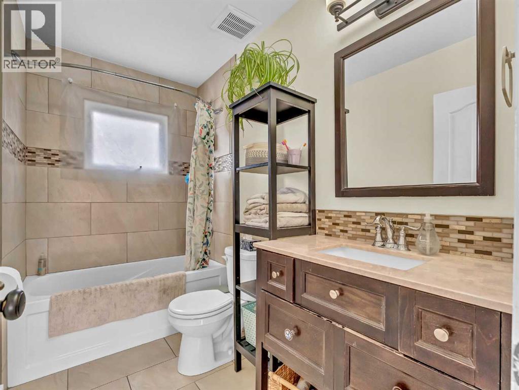 161 Burns Crescent Nw, Medicine Hat, Alberta  T1A 6W2 - Photo 24 - A2305536