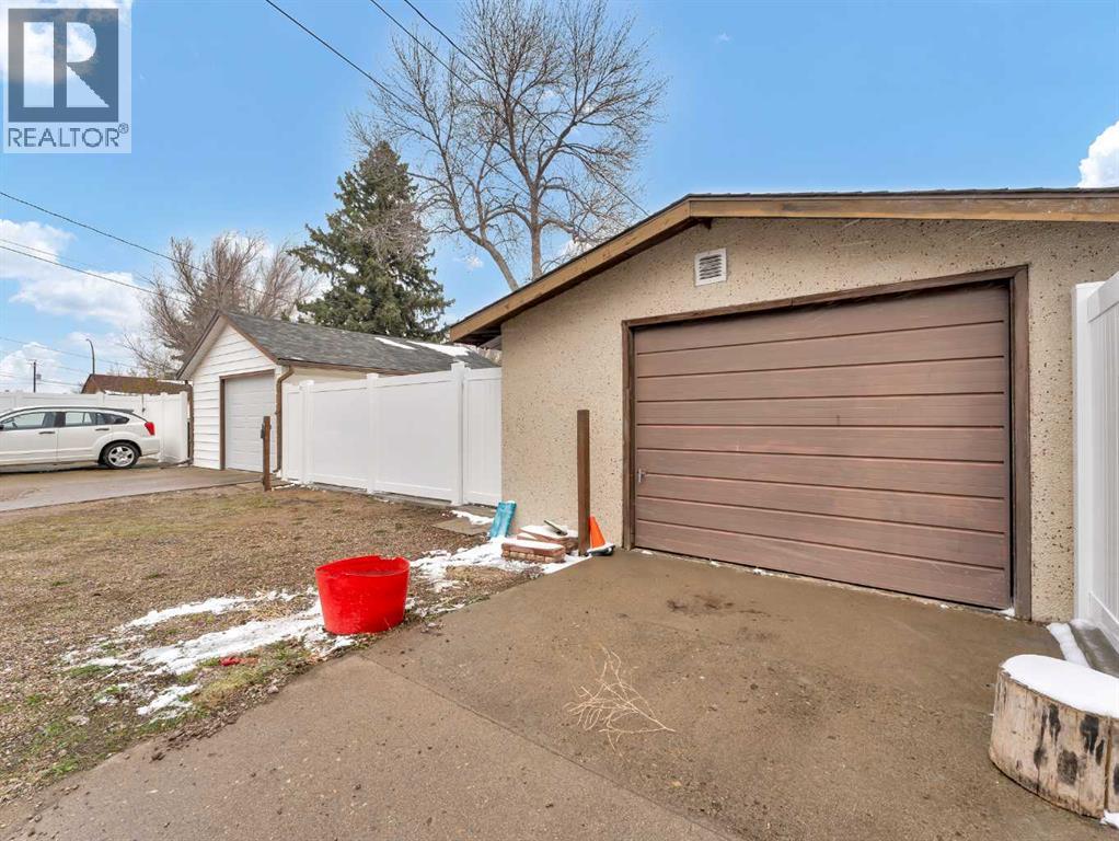 161 Burns Crescent Nw, Medicine Hat, Alberta  T1A 6W2 - Photo 44 - A2305536