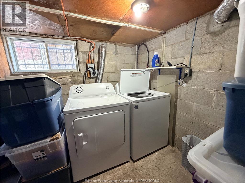 745 Cataraqui, Windsor, Ontario  N9A 3P3 - Photo 12 - 26009444