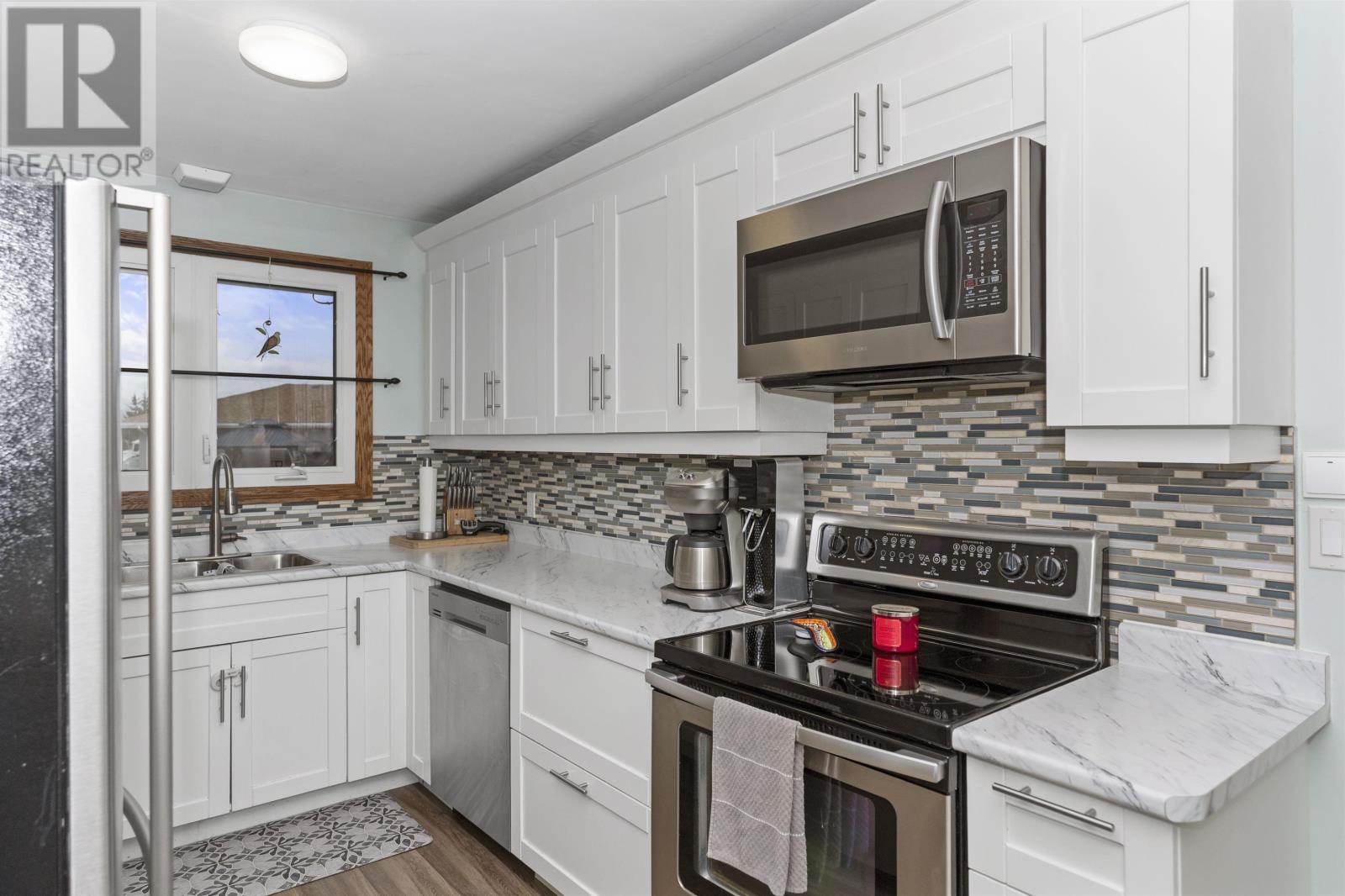 431 Cartier Ct, Thunder Bay, Ontario  P7E 6A9 - Photo 10 - TB2600832