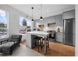 220 2493 MONTROSE AVENUE, Abbotsford, British Columbia