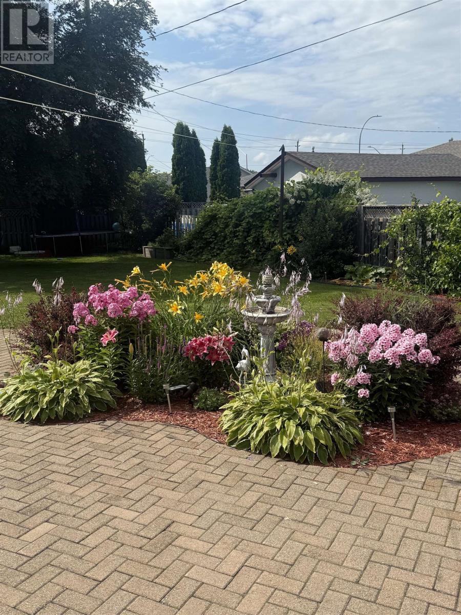 431 Cartier Ct, Thunder Bay, Ontario  P7E 6A9 - Photo 38 - TB2600832