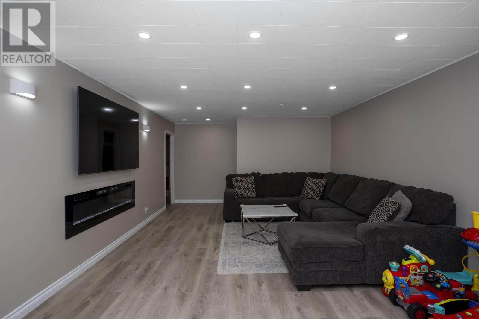 431 Cartier Ct, Thunder Bay, Ontario  P7E 6A9 - Photo 29 - TB2600832