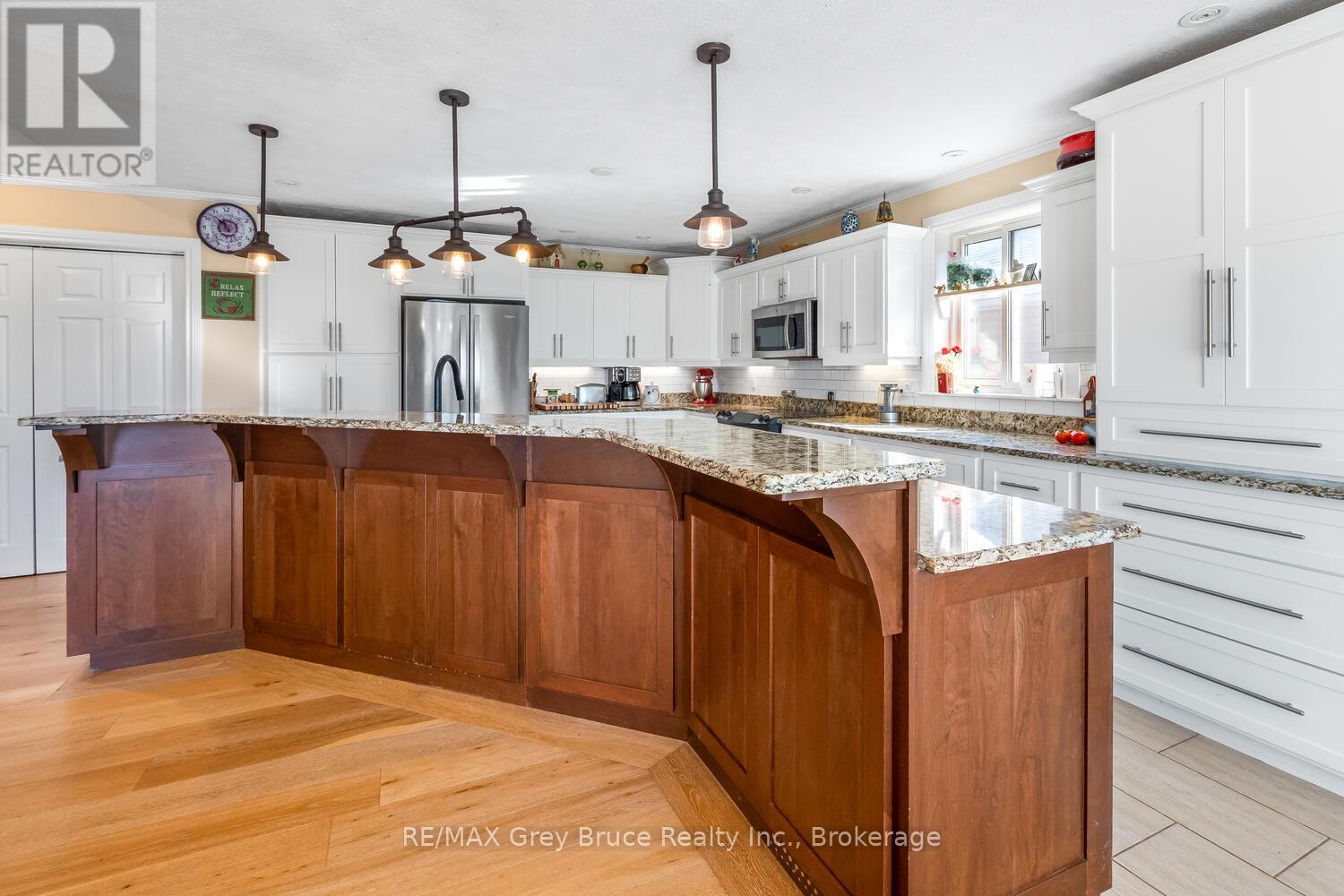 958 Highland Street, Saugeen Shores, Ontario  N0H 2C2 - Photo 12 - X12682612