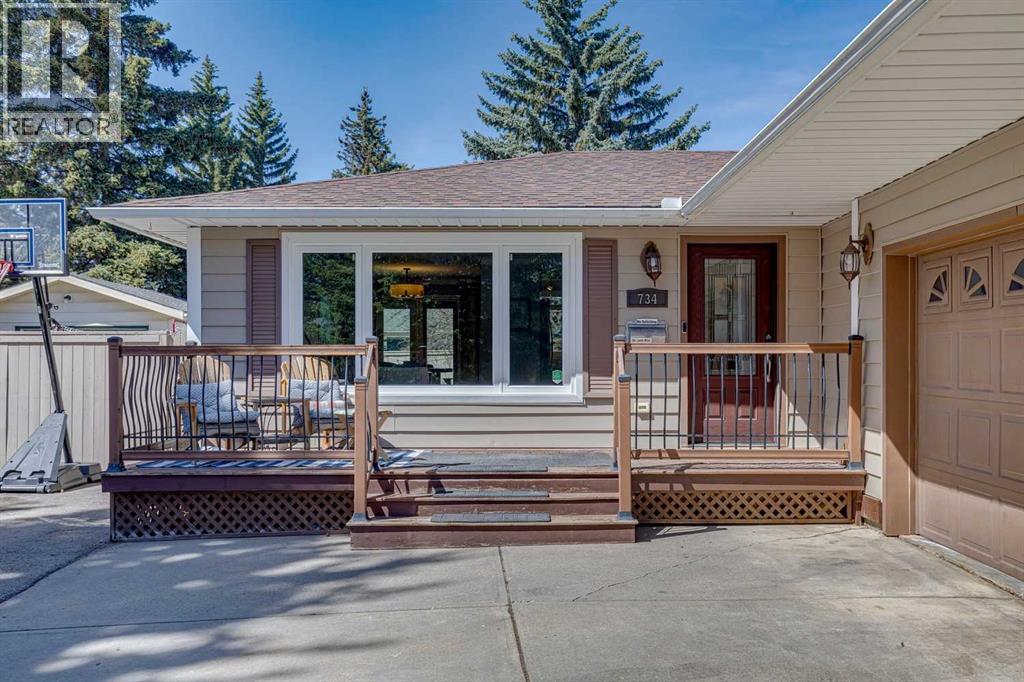 734 Oakhill Place SW, Calgary, Alberta  T2V 3X9 - Photo 2 - A2299715