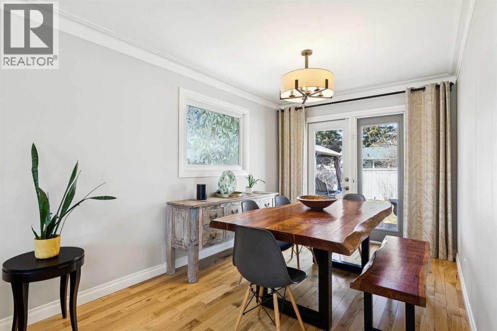 734 Oakhill Place SW, Calgary, Alberta  T2V 3X9 - Photo 8 - A2299715