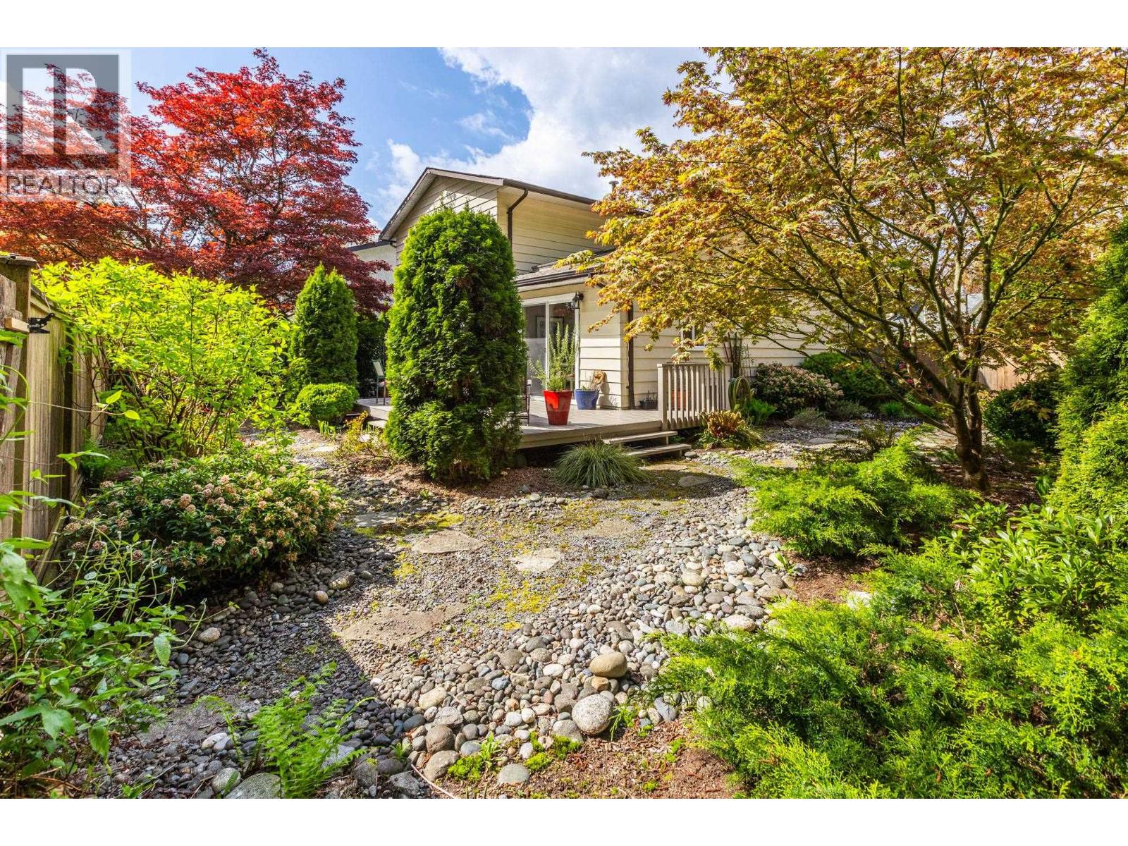 1884 Bluff Way, Coquitlam, British Columbia  V3E 1J2 - Photo 34 - R3116772