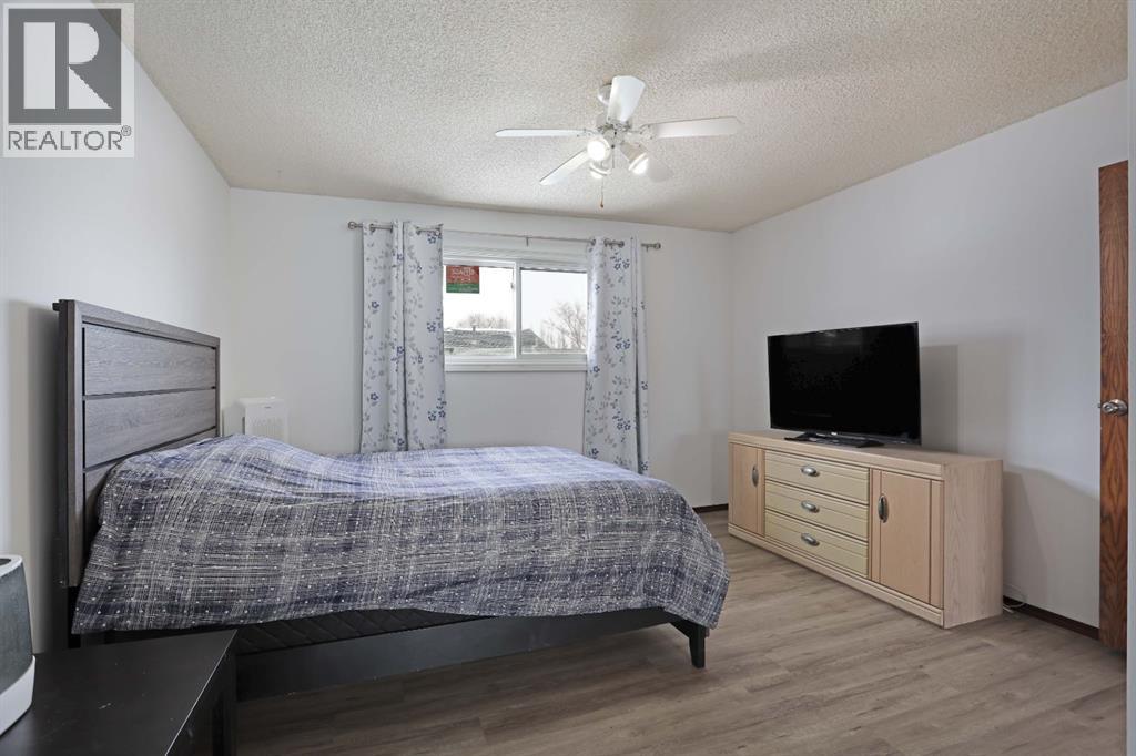 3 Lake Newell Bay E, Brooks, Alberta  T1R 0L6 - Photo 15 - A2305249