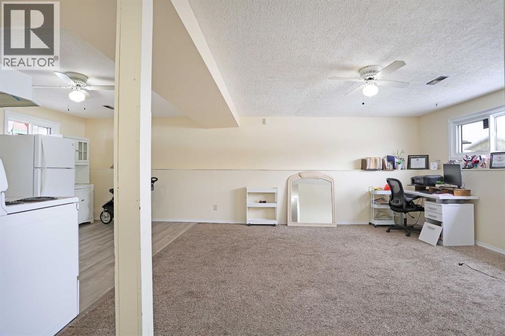3 Lake Newell Bay E, Brooks, Alberta  T1R 0L6 - Photo 23 - A2305249