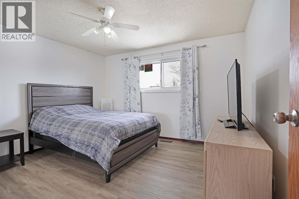 3 Lake Newell Bay E, Brooks, Alberta  T1R 0L6 - Photo 14 - A2305249