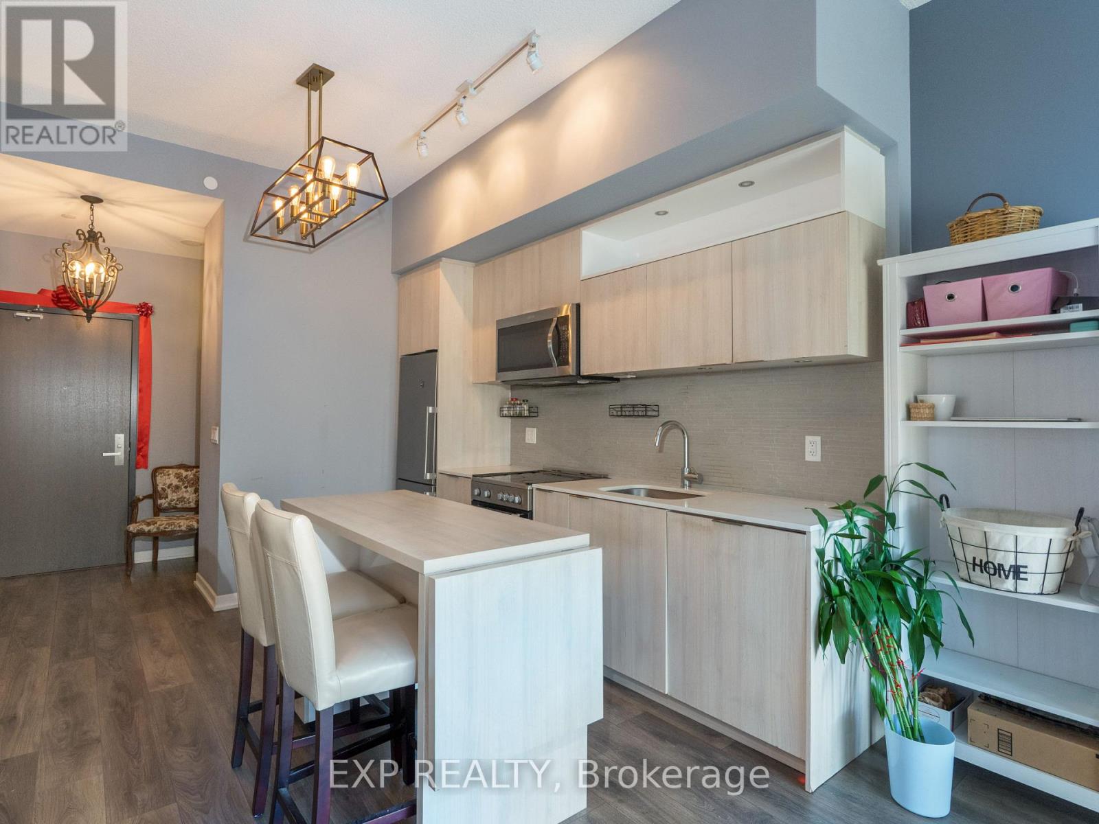 209 - 50 Forest Manor Road, Toronto, Ontario  M2J 0E3 - Photo 2 - C13055214