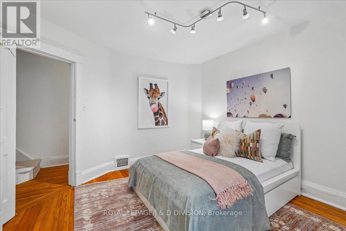 141 Browning Avenue, Toronto, Ontario  M4K 1W4 - Photo 17 - E12974398