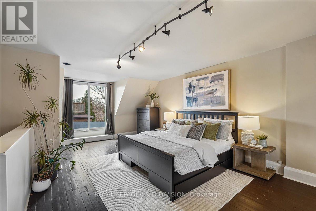 141 Browning Avenue, Toronto, Ontario  M4K 1W4 - Photo 22 - E12974398