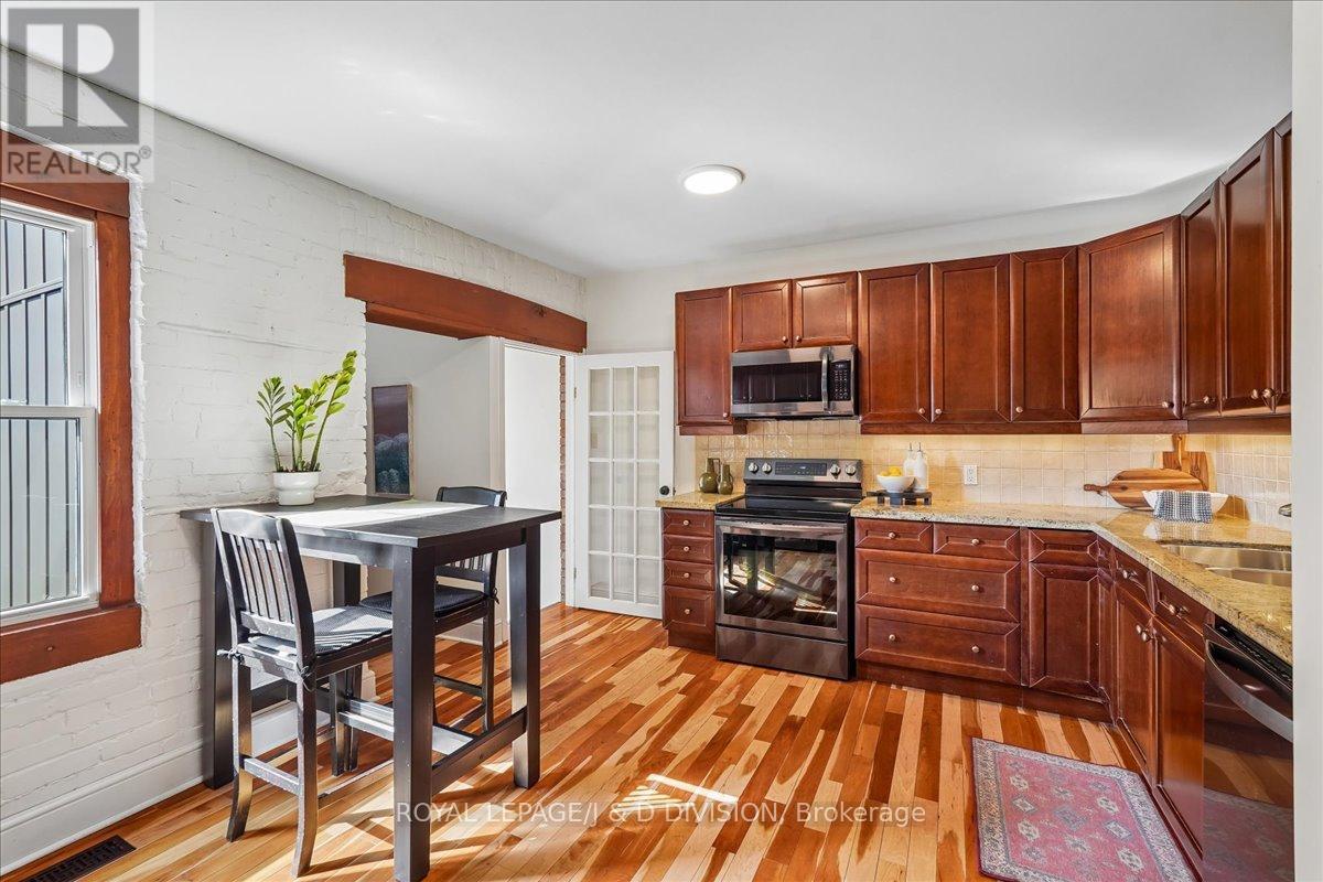 141 Browning Avenue, Toronto, Ontario  M4K 1W4 - Photo 9 - E12974398