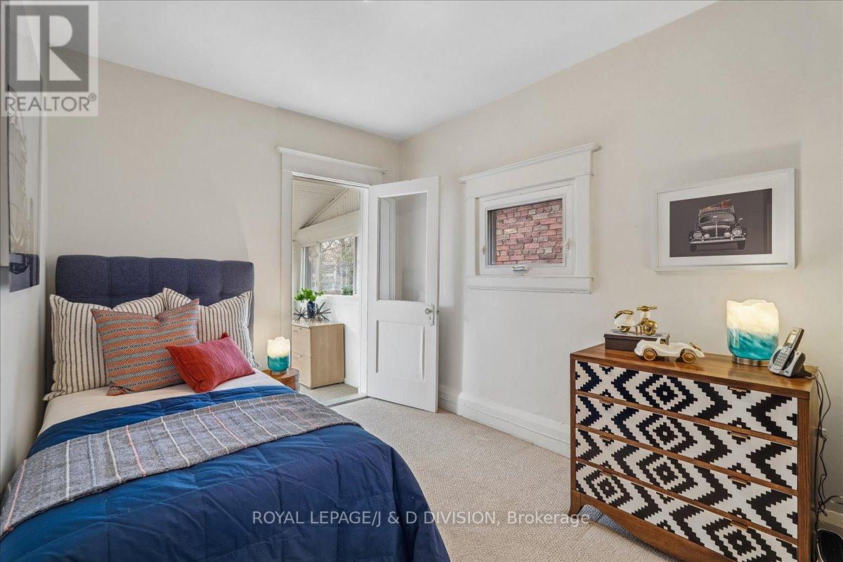 141 Browning Avenue, Toronto, Ontario  M4K 1W4 - Photo 18 - E12974398