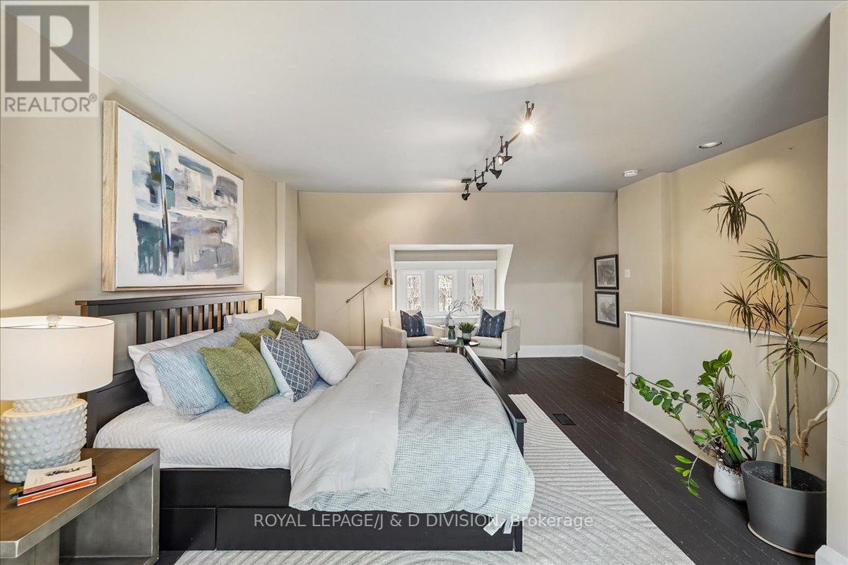 141 Browning Avenue, Toronto, Ontario  M4K 1W4 - Photo 23 - E12974398