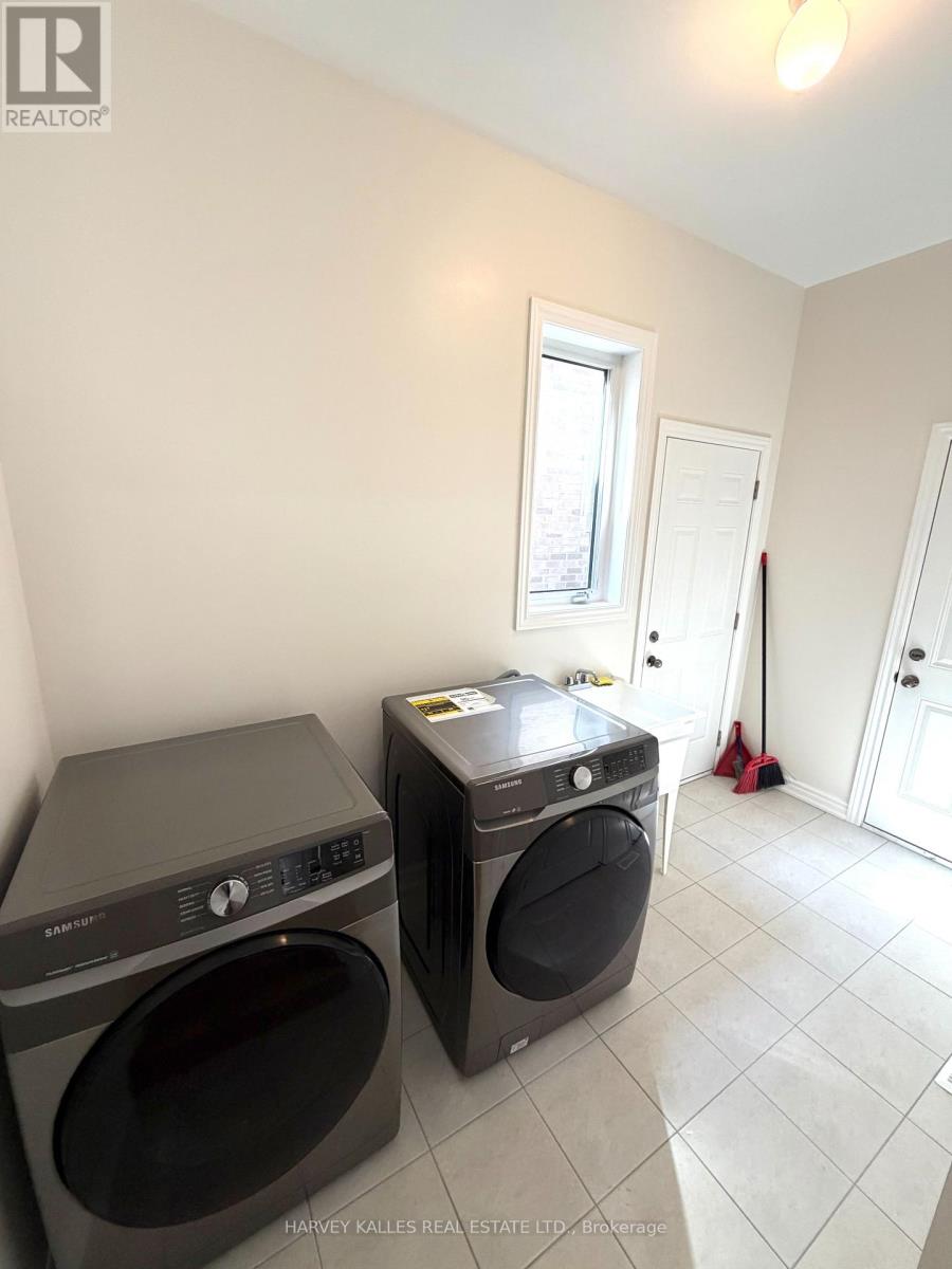 49 Lawrence D. Pridham Avenue, New Tecumseth, Ontario  L9R 0X2 - Photo 15 - N13055292