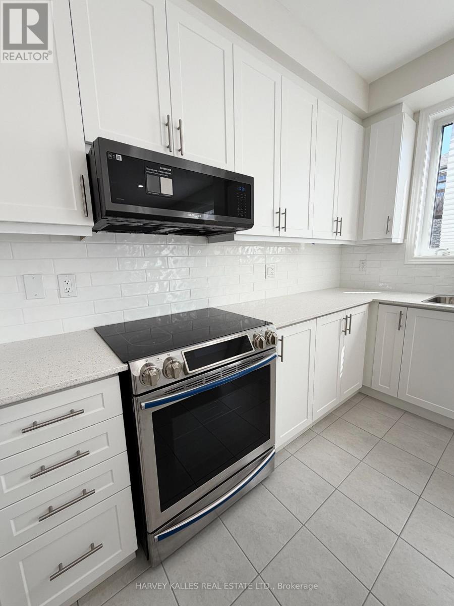 49 Lawrence D. Pridham Avenue, New Tecumseth, Ontario  L9R 0X2 - Photo 6 - N13055292