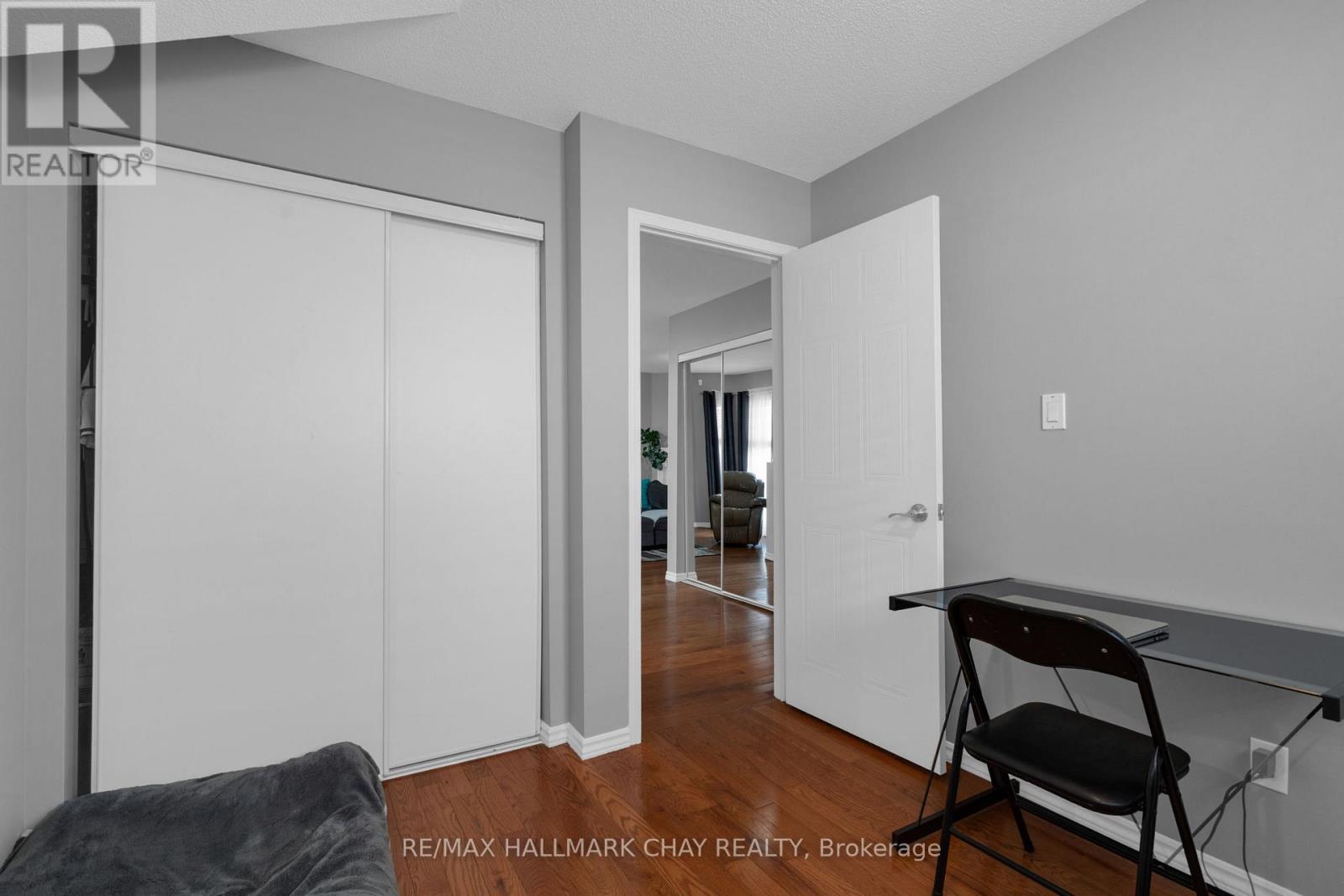 222 Wessenger Drive, Barrie, Ontario  L4N 8R4 - Photo 13 - S13055202